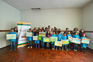 Niños de "Agua y Color" (Foto: Yanacocha)